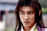 草根天后绝唱红馆：梅艳芳为何穿婚纱嫁给了舞台？