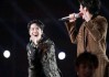50岁王力宏摔伤缝39针，左耳骨碎裂仍坚持唱完
